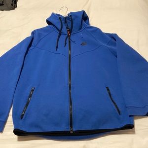 light blue tech fleece